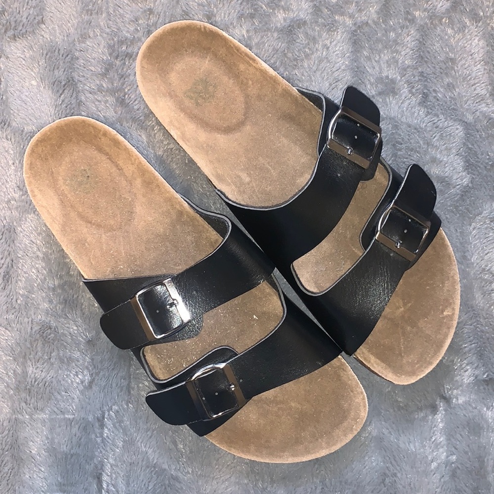 NWOT Rock & Republic Sandals